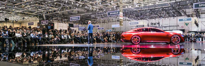  2017 2016 2015 2014 2013 2012 Mercedes-Benz на международном автосалоне в Женеве 2017: в фокусе – спортивная элегантность